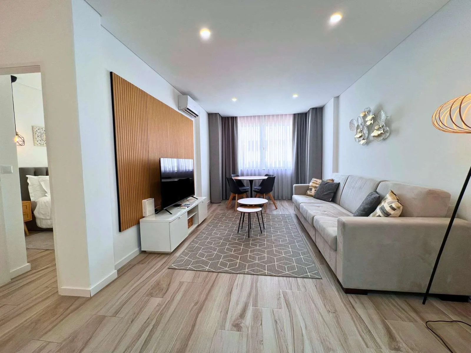 Timeless Beach V — interior 24